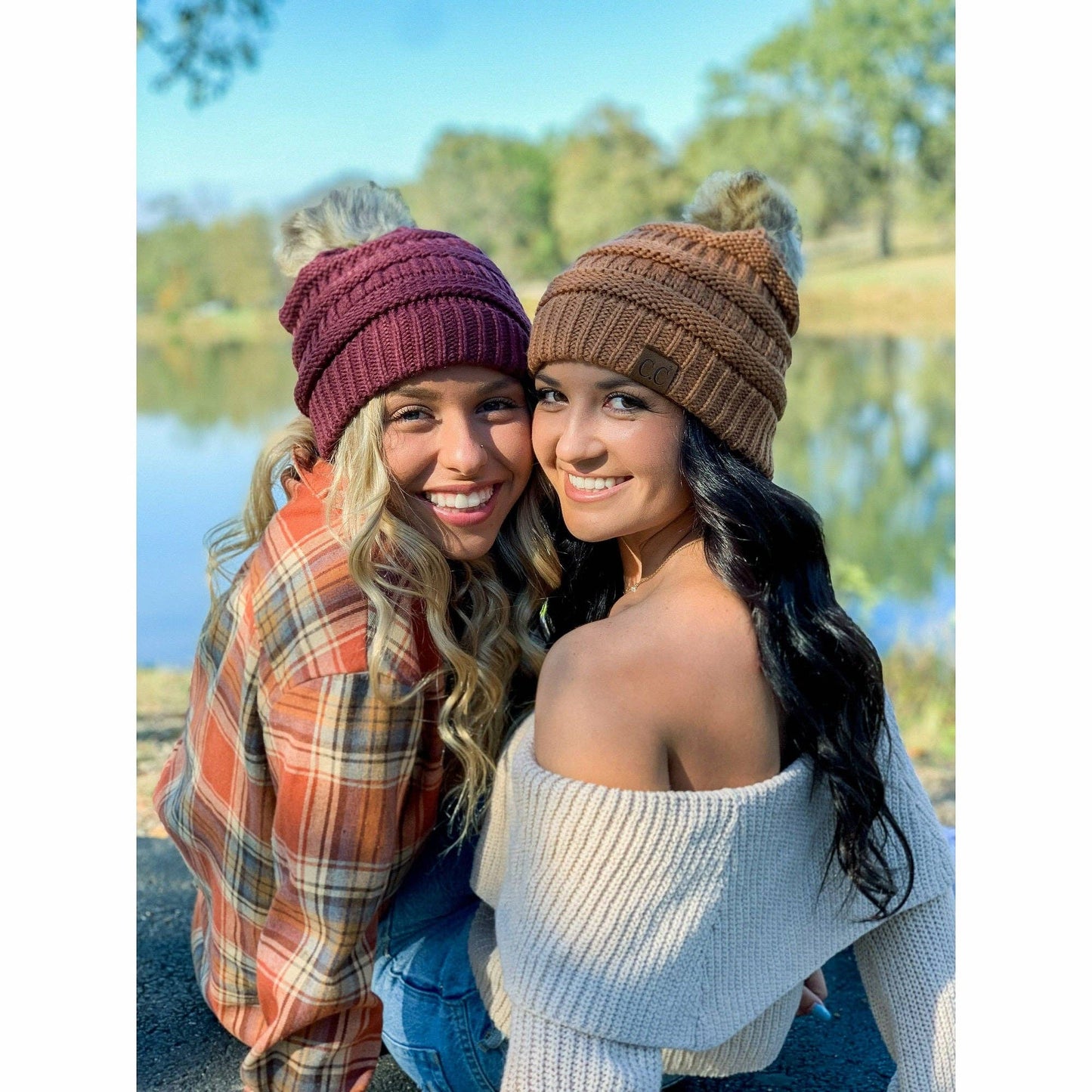 Mia Knit Fur Pom Beanie: Navy